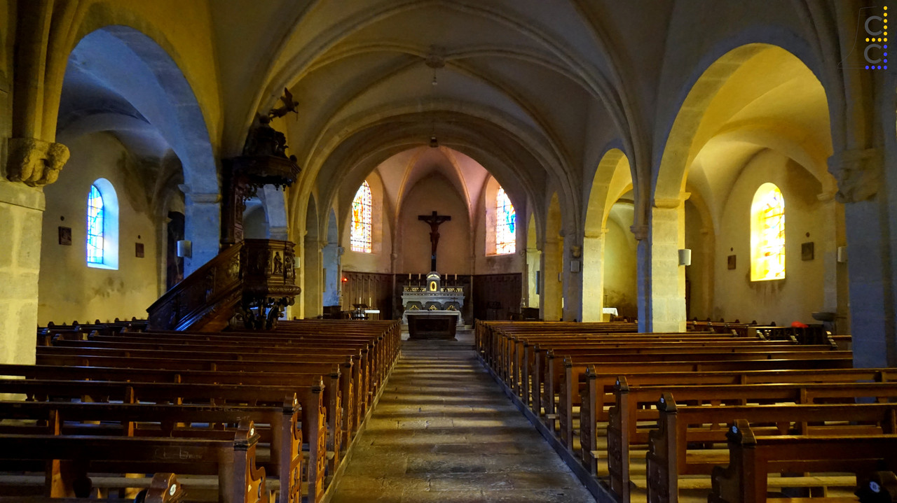 Intérieur de l'église Saint-Michel